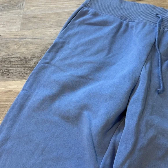 Nike High Wasted Wide Leg Sweat Pants - Picture 3 of 4